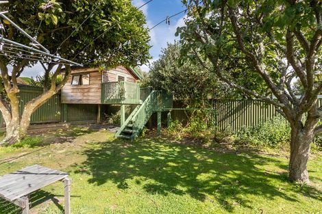 Photo of property in 8 Kohekohe Road, Waikanae, 5036