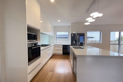 Photo of property in 23a Manuwai Road, Torbay, Auckland, 0630