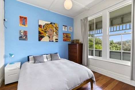 Photo of property in 205 Melbourne Road, Island Bay, Wellington, 6023