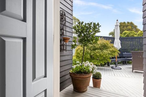 Photo of property in 17 Franklin Terrace, Havelock North, 4130