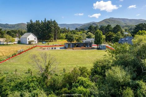 Photo of property in 14 Ataahua Place, Featherston, 5710