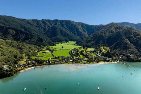 Photo of property in 349 Anakiwa Road, Anakiwa, Picton, 7281