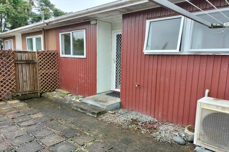 Photo of property in 5/25 West Coast Road, Glen Eden, Auckland, 0602