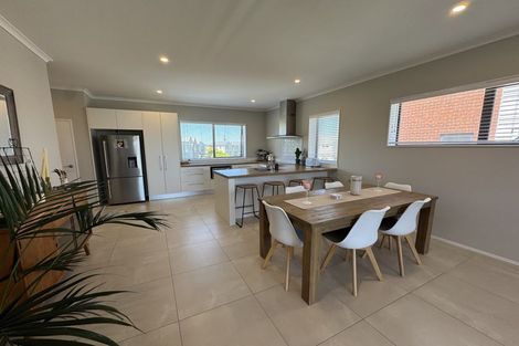 Photo of property in 7 Danga Lane, Hobsonville, Auckland, 0616