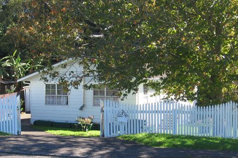 Photo of property in 36 Brandon Road, Glen Eden, Auckland, 0602