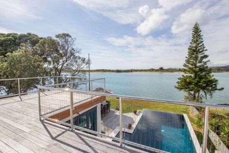 Photo of property in 9 Ewen Street, Ngunguru, Whangarei, 0173