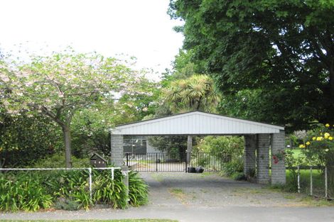 Photo of property in 293 Memorial Avenue, Burnside, Christchurch, 8053