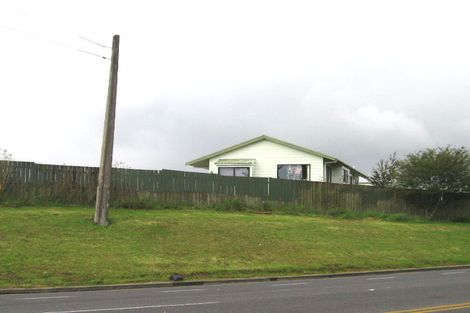 Photo of property in 366 Triangle Road, Henderson, Auckland, 0610