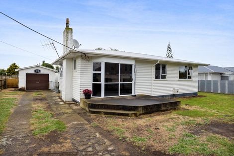 Photo of property in 28 Patu-kukupa Street, Manaia, 4612