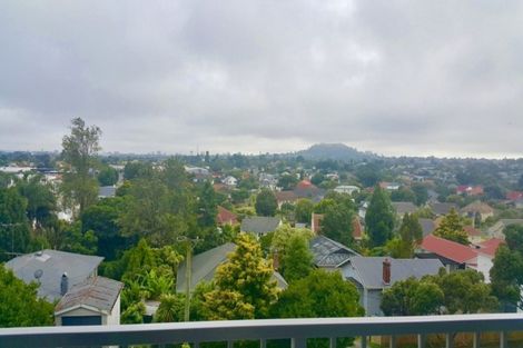 Photo of property in 2a Keystone Avenue, Mount Roskill, Auckland, 1041