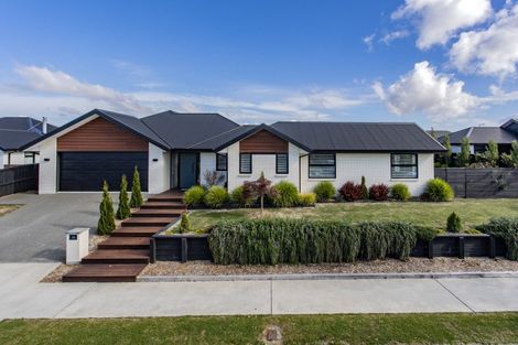 Photo of property in 28 Highgate Drive, Rangiora, 7400
