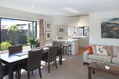 Photo of property in 57 Hinau Street, Fendalton, Christchurch, 8041