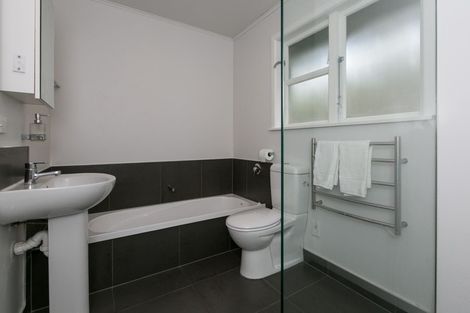 Photo of property in 10 The Esplanade, Westshore, Napier, 4110