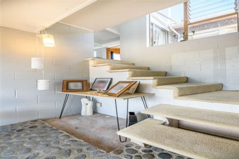 Photo of property in 114 Woodglen Road, Glen Eden, Auckland, 0602