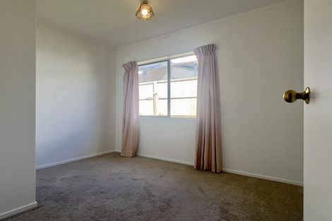 Photo of property in 2/89 Hillsborough Road, Hillsborough, Auckland, 1042