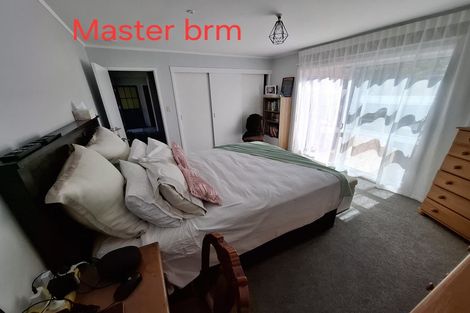 Photo of property in 1/64 Carlisle Road, Browns Bay, Auckland, 0630