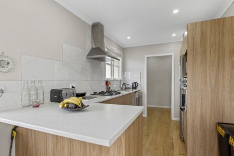 Photo of property in 75 Mould Street, Waitara, 4320