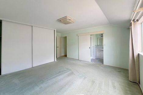 Photo of property in 6 Waylen Place, Burswood, Auckland, 2013