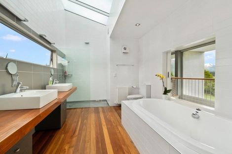 Photo of property in 7 Ridgecrest, Wanaka, 9305