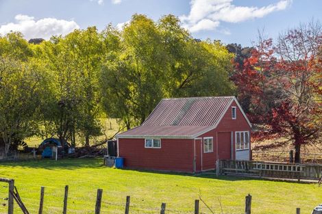 Photo of property in 205 Caveland Road, Te Whiti, Masterton, 5884