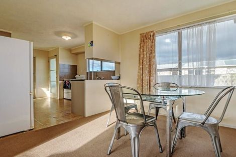 Photo of property in 9 Colonial Place, Kelvin Grove, Palmerston North, 4414