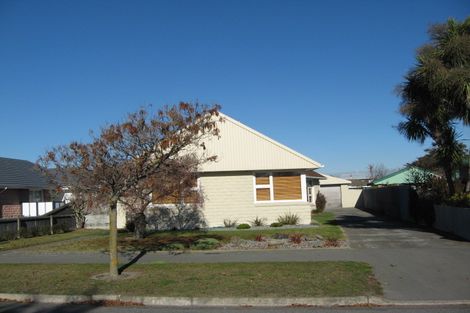 Photo of property in 6 Palmers Road, New Brighton, Christchurch, 8083