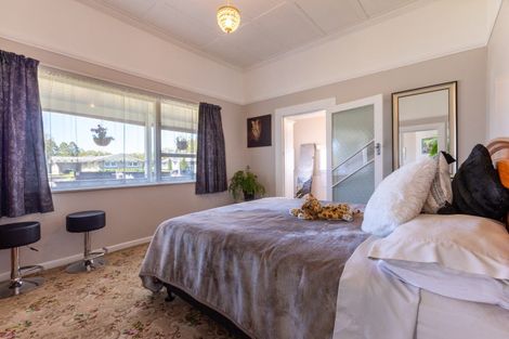 Photo of property in 15 Albert Street, Dannevirke, 4930