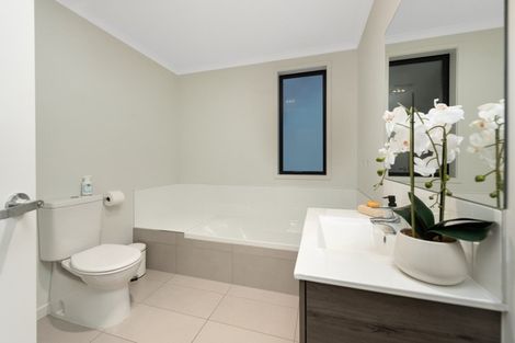 Photo of property in 1 Shannon Lane, Pyes Pa, Tauranga, 3112