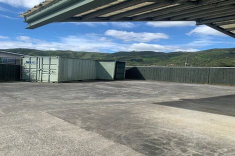 Photo of property in 292 Wellington Road, Wainuiomata, Lower Hutt, 5014