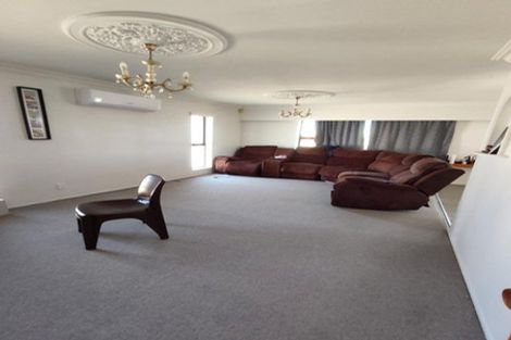 Photo of property in 10/114a Pakuranga Road, Pakuranga, Auckland, 2010