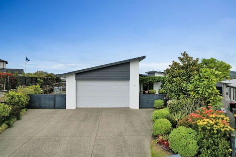 Photo of property in 20 Roseberry Place, Whitianga, 3510