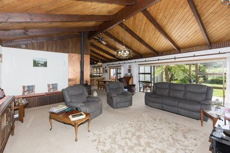 Photo of property in 242 Baylys Coast Road, Dargaville, 0377