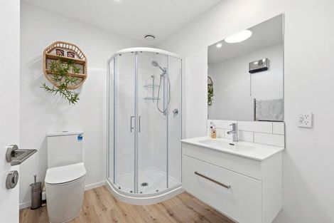 Photo of property in 77 Bannister Street, Jacks Point, Queenstown, 9371