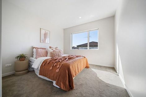 Photo of property in 5 Lyttelton Avenue, Forrest Hill, Auckland, 0620