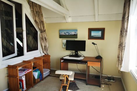 Photo of property in 457a College Street, Hokowhitu, Palmerston North, 4410