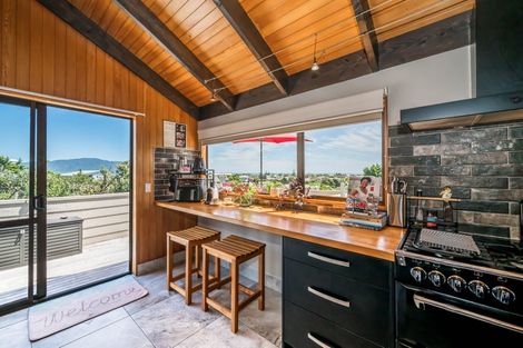 Photo of property in 40 Hicks Crescent, Waikanae Beach, Waikanae, 5036