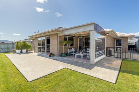 Photo of property in 10 Sunstone Crescent, Brown Owl, Upper Hutt, 5018