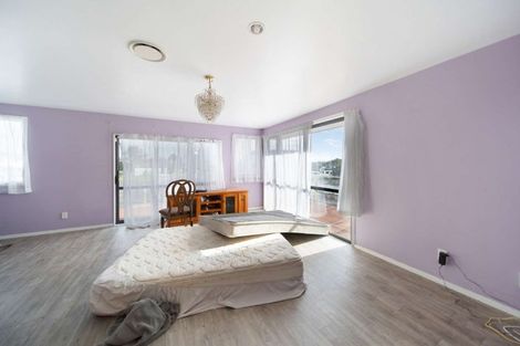 Photo of property in 26 Othello Drive, Clover Park, Auckland, 2023