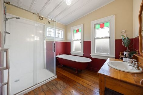 Photo of property in 31 Clare Street, Cambridge, 3434