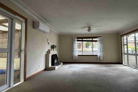 Photo of property in 58 Taikata Road, Te Atatu Peninsula, Auckland, 0610