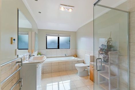 Photo of property in 7 Datum Way, Paraparaumu, 5032
