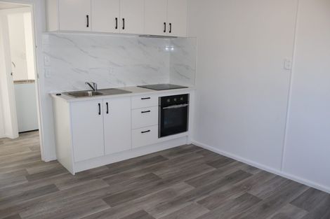 Photo of property in 9 Gibbs Road, Manurewa, Auckland, 2102