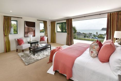 Photo of property in 45 Tindalls Bay Road, Tindalls Beach, Whangaparaoa, 0930