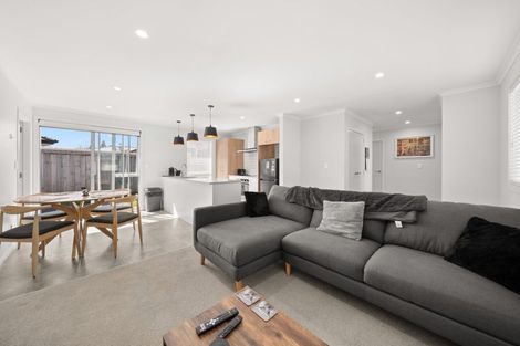 Photo of property in 12 Tarata Grove, Lansdowne, Masterton, 5810