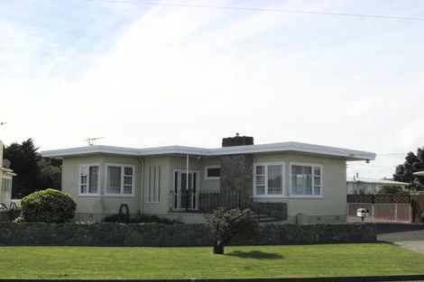 Photo of property in 4 Rimu Street, Gonville, Whanganui, 4501