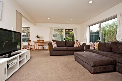 Photo of property in 1/48 Jutland Road, Hauraki, Auckland, 0622