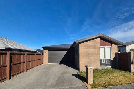 Photo of property in 10 Davaar Crescent, Broomfield, Christchurch, 8042