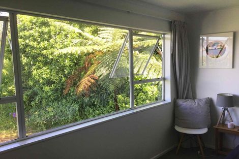 Photo of property in 35 Inlet View, Titahi Bay, Porirua, 5022