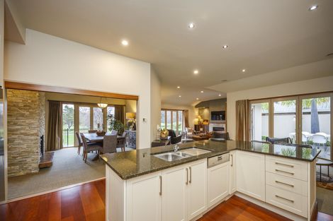 Photo of property in 17a Montgomery Terrace, Hokowhitu, Palmerston North, 4410