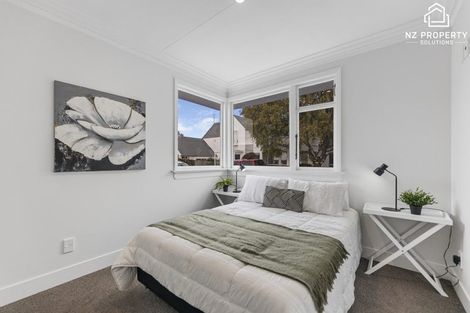 Photo of property in 73 Macandrew Road, South Dunedin, Dunedin, 9012